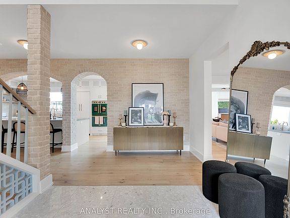 3rd image of 29 Bindertwine Blvd