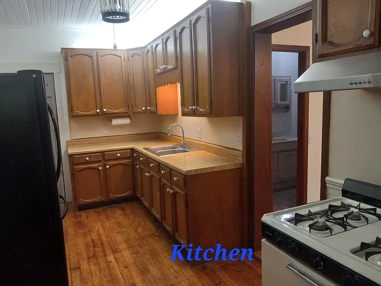13192 Oneal Rd — Photo 2