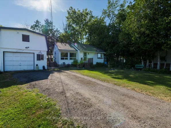 930 Gilmore Ave, Innisfil, ON L0L 1W0
