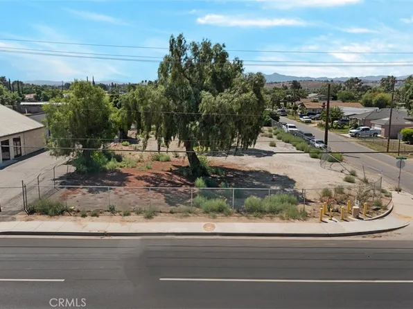 9090 Limonite Ave #1, Riverside, CA 92509