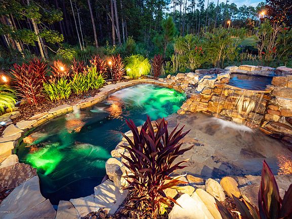 2nd image of 61 Cypress Knoll Ct