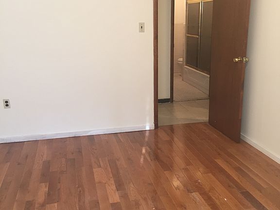 5th image of 505 E Wyoming Ave