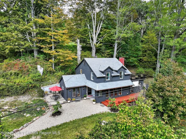 4868 Ny-212, Willow, NY 12495