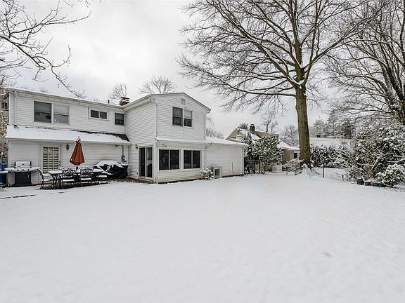 2nd image of 19 Wakefield Ave