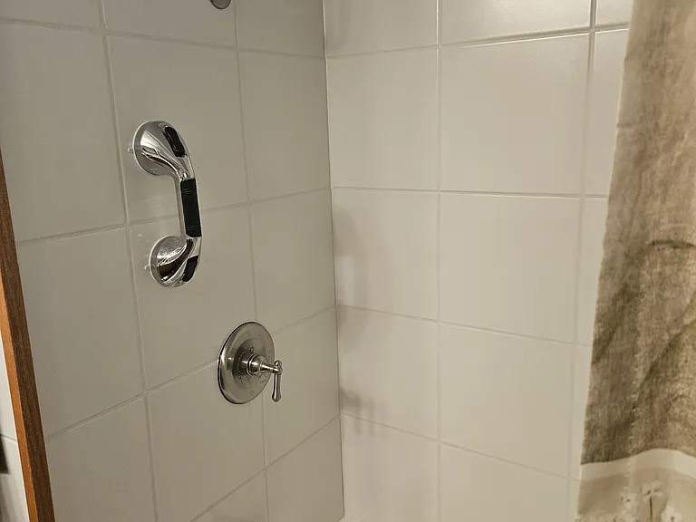 New shower and bathtub