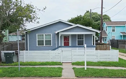 2916 Avenue M Photo 1