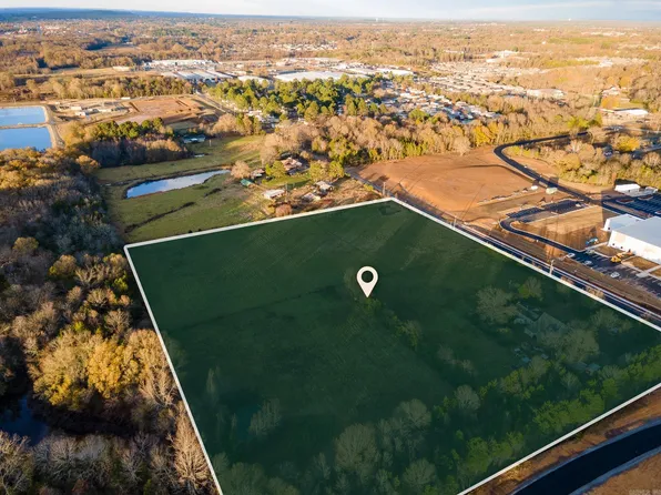 1355 Sherwood Ln, Conway, AR 72034