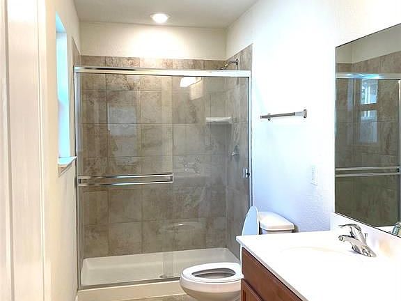 5th image of 2619 White Bluff Ln