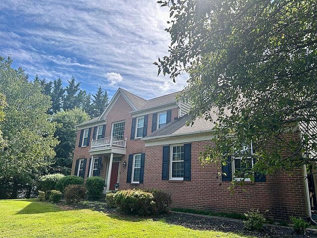 2nd image of 4512 Rutherford Way