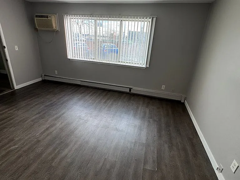 5680 Pardee — Photo 13