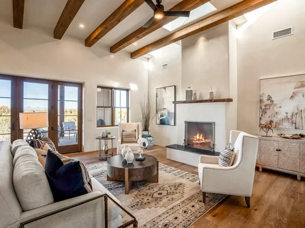 13 Canyon Vista Ct, Santa Fe, NM 87506