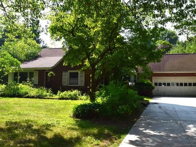 2387 Huron Hill Dr, Okemos, MI, 48864