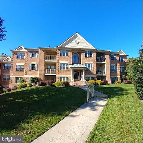 1st image of 1713 Landmark Dr Unit 3A