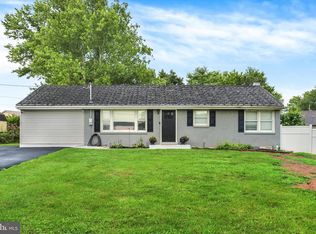 12 White Birch Ave, Mechanicsburg, PA 17050