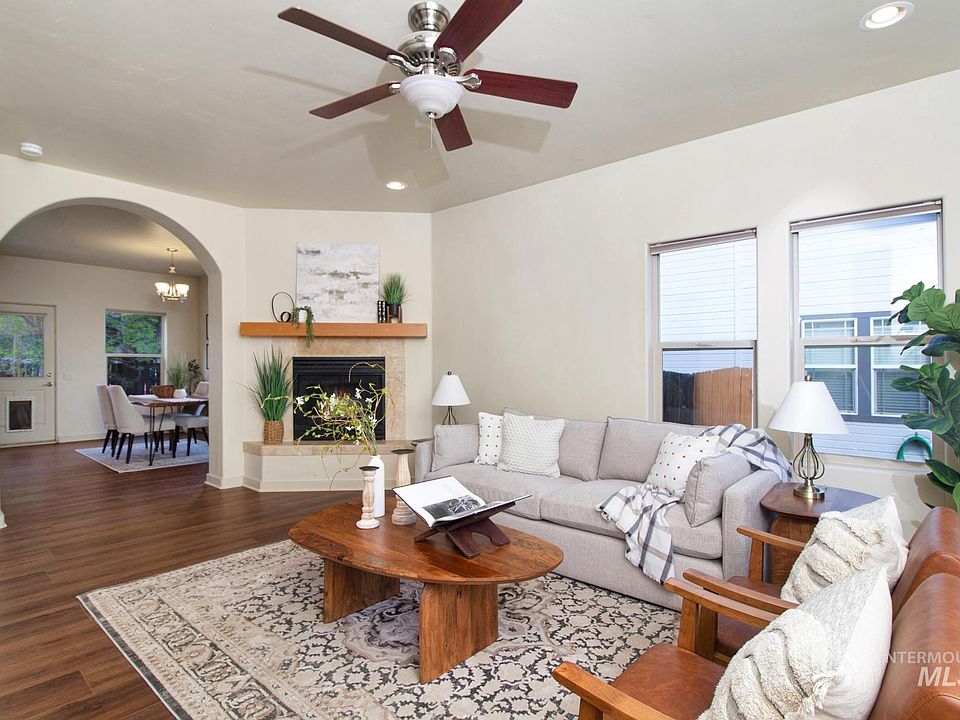 1st image of 951 Winter Fox Ln