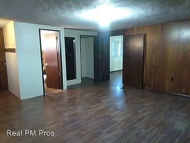 5th image of 2446 W 23rd St