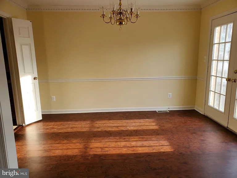 15322 Manor Village Ln — Photo 5