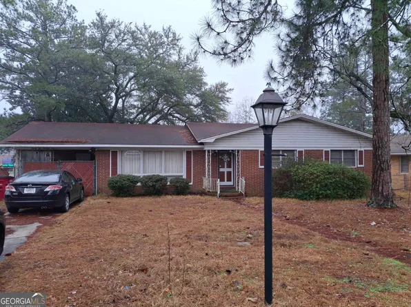 3277 Pasadena Dr, Macon, GA 31211