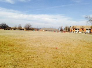 345 N Trade Center Ter, Mustang, OK 73064