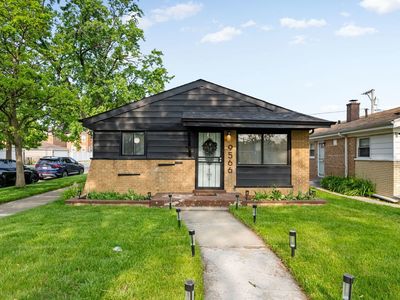 9566 S Green St, Chicago, IL, 60643