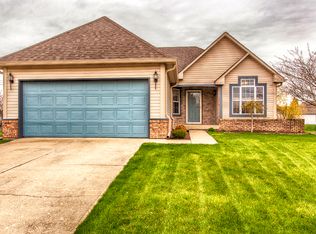 1479 Persimmon Cir, Greenfield, IN