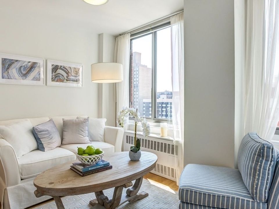 1st image of 520 2nd Ave APT 8D