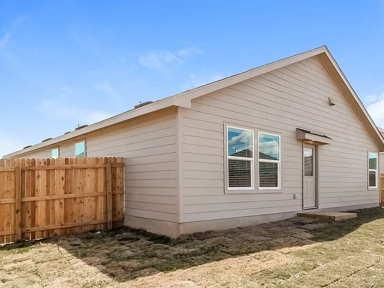 1221 White Willow — Photo 13