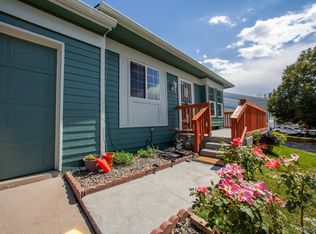 1676 Genoa St, Aurora, CO 80011