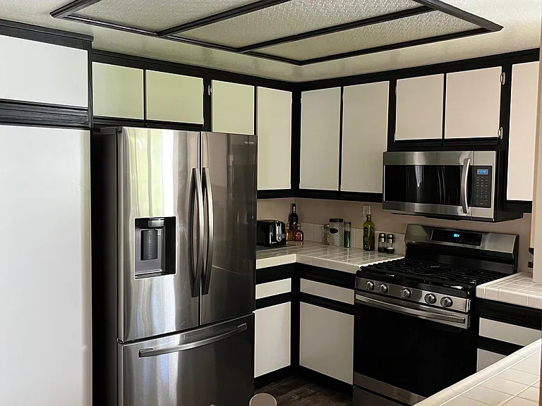 1031 S Daybreak Ct — Photo 9