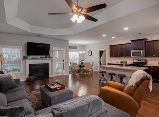 354 Whispering Breeze Ln, Summerville, SC 29486