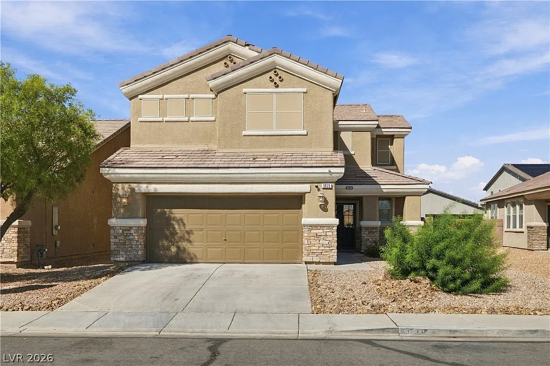 4 bed, 2.5 bath, 1886 sqft, $2,195 — Photo 1