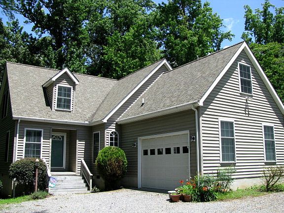 3rd image of 131 Sunrise Ct