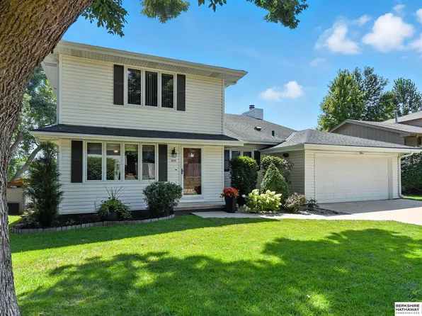 11711 Hartman Ave, Omaha, NE 68164
