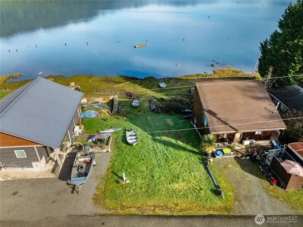 66 Lake Drive N, Amanda Park, WA 98526