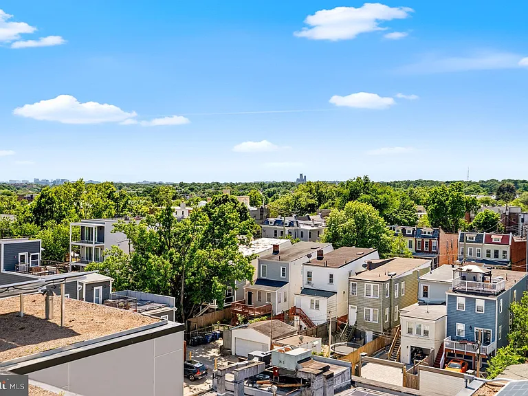 710 Kennedy St NW #30 — Photo 32
