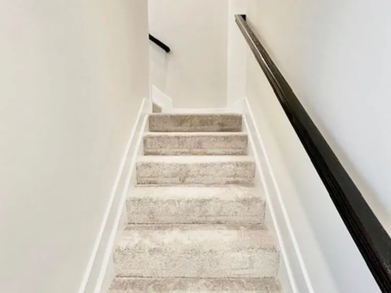 2208 Rodgers Dr — Photo 15