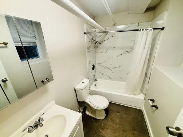 7327 Kennedy Boulevard East image 9 of 13