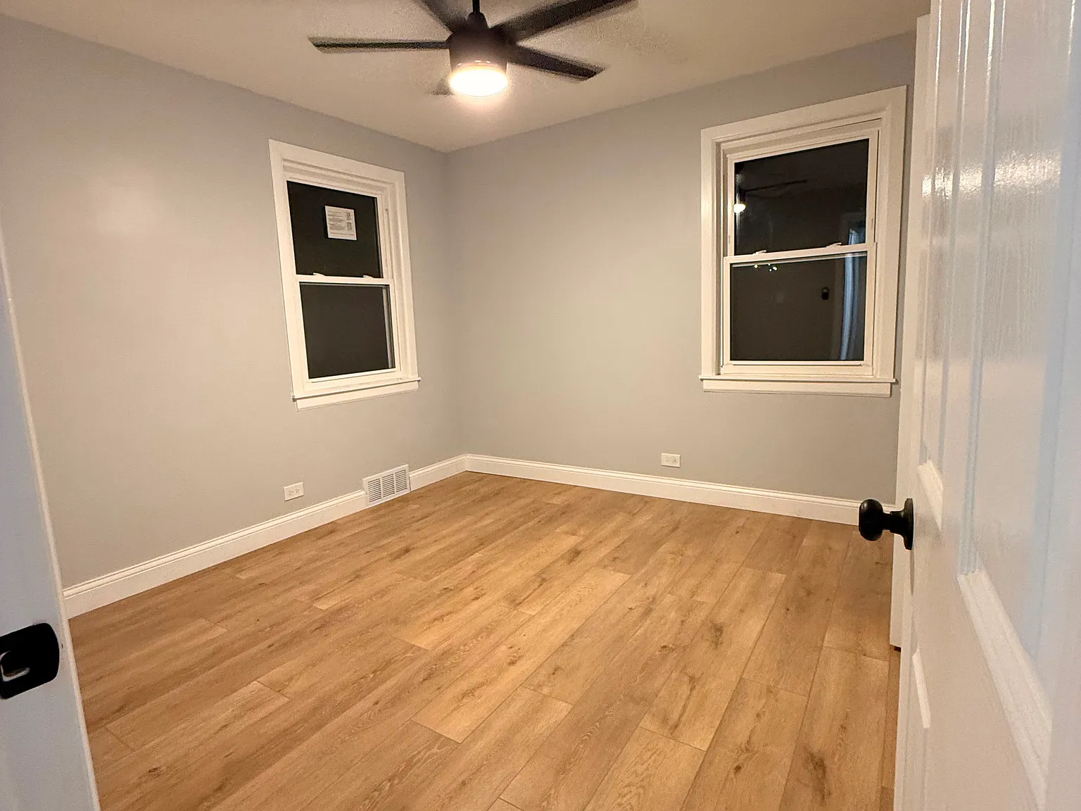 2 bed, 750 sqft, $2,000 — Photo 3