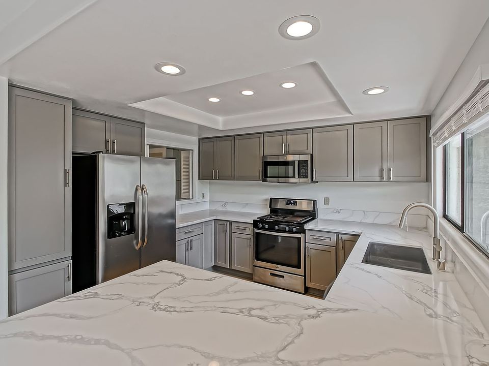 1st image of 23 Coronado Ct