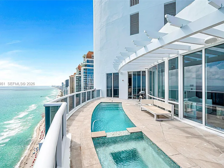 18101 Collins Ave #5509 — Photo 35