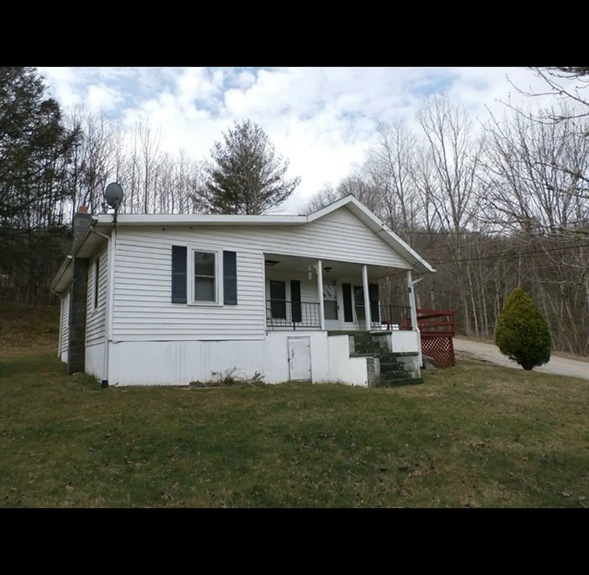 2 bed, $1,300 — Photo 2