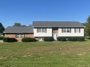 5901 Radford Rd, Athens, OH 45701