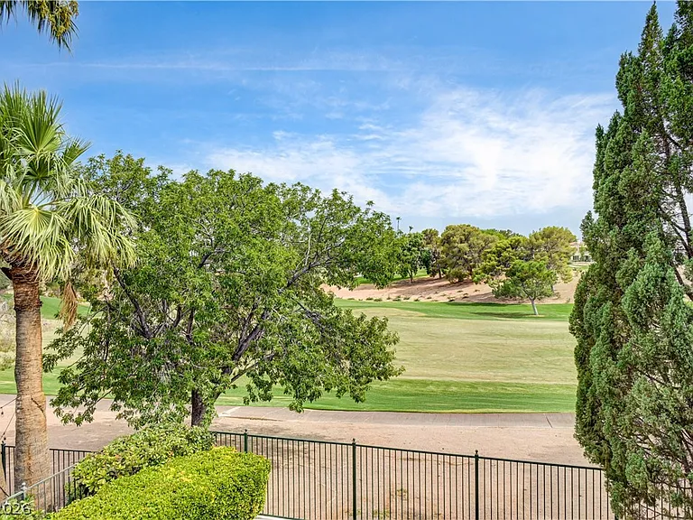 8901 Robinson Ridge Dr — Photo 74
