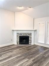 4th image of 1304 Bayou Woods Dr