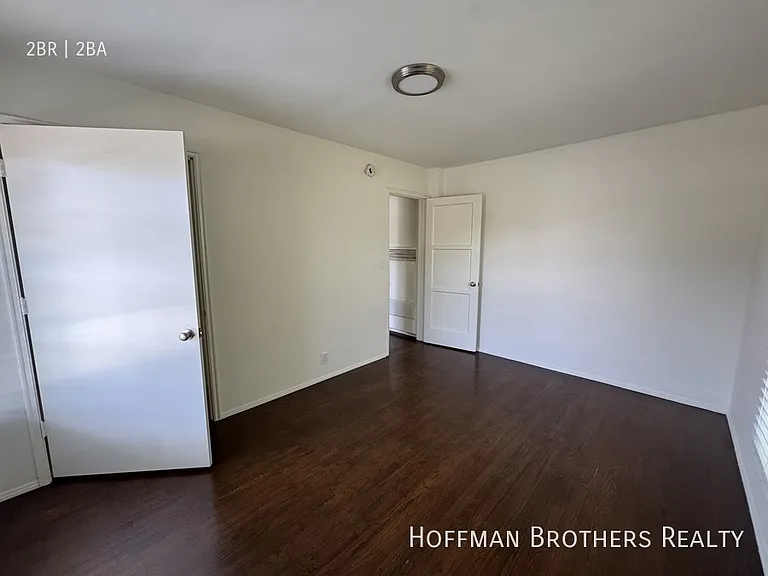 5959 Cahuenga Blvd #D — Photo 6