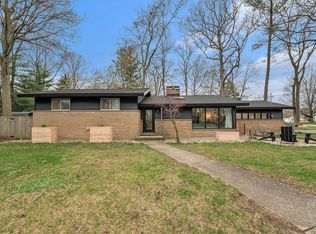 7363 14th Ave, Jenison, MI 49428