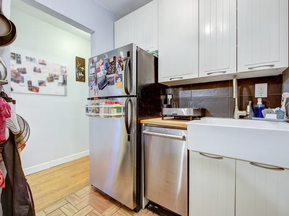 66-01 Burns Street image 9 of 28