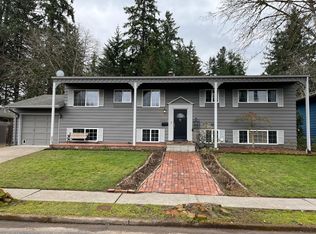 12050 SW Bruce Ln, Beaverton, OR 97008