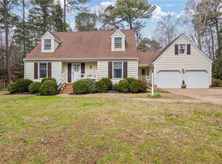 4000 Edinburgh Ct, Suffolk, VA 23434