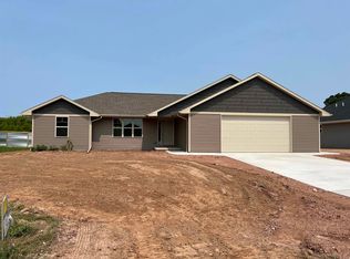 2093 Bufflehead Ln, Green Bay, WI 54311